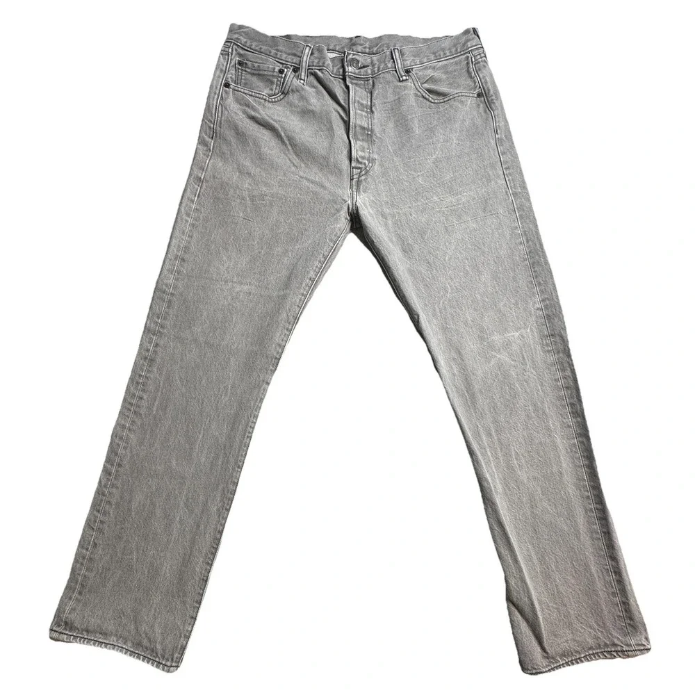 Levis 501 Jeans Mens 36x32 (34x30) Gray Straight Leg Button Fly Cotton Denim - Picture 2 of 16